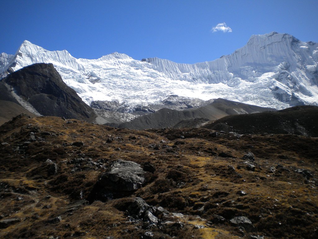 Chhukhung glacier 5.200m-6.400m